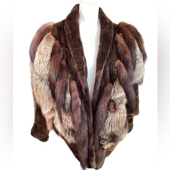 RARE Adrienne Landau for Saks Fifth Ave Sable, Mink & Fox Coat. (fc) - Picture 15 of 16